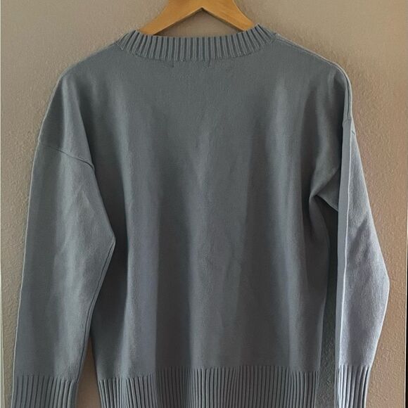 NEW Juniors SZ Meduim Azure Light Blue Sweater - Picture 12 of 16